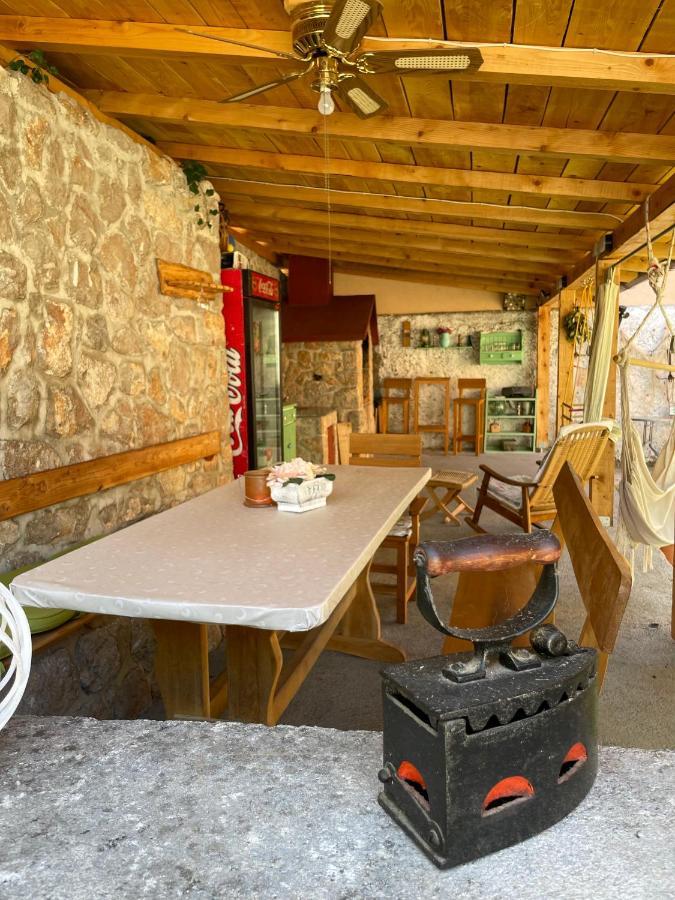 Studio Apartmani Karlobag Esterno foto