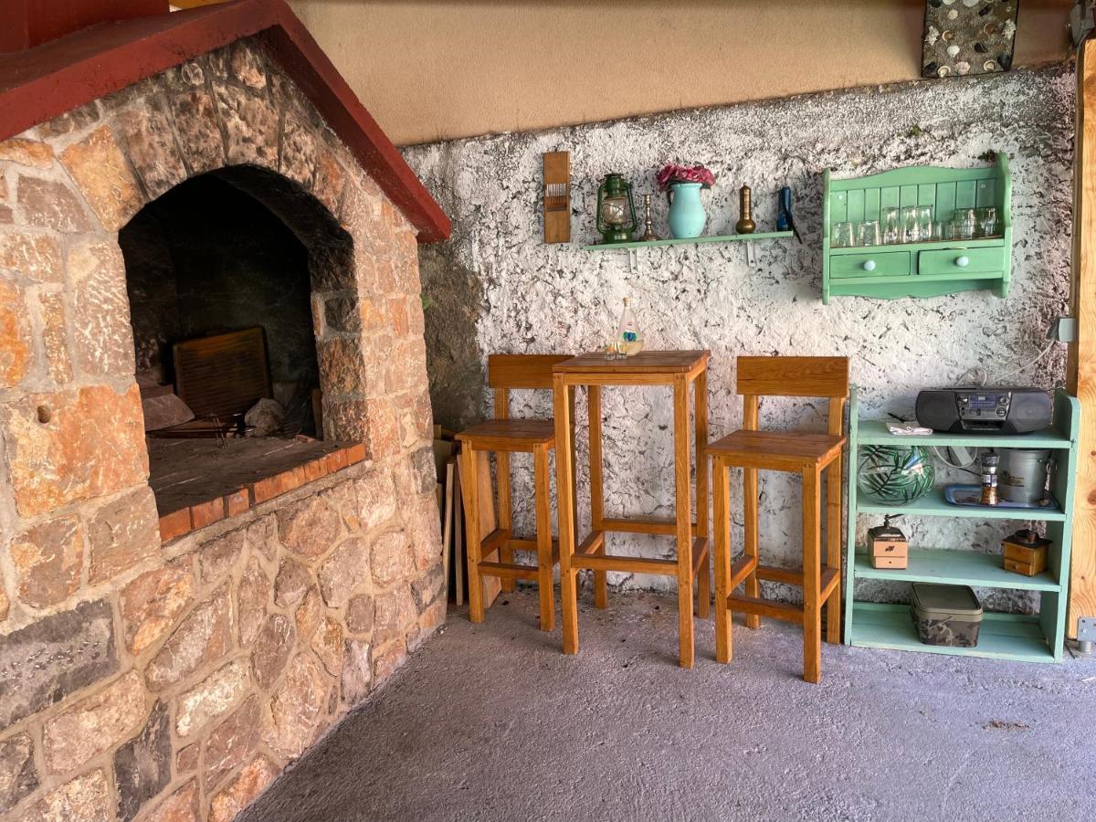 Studio Apartmani Karlobag Esterno foto